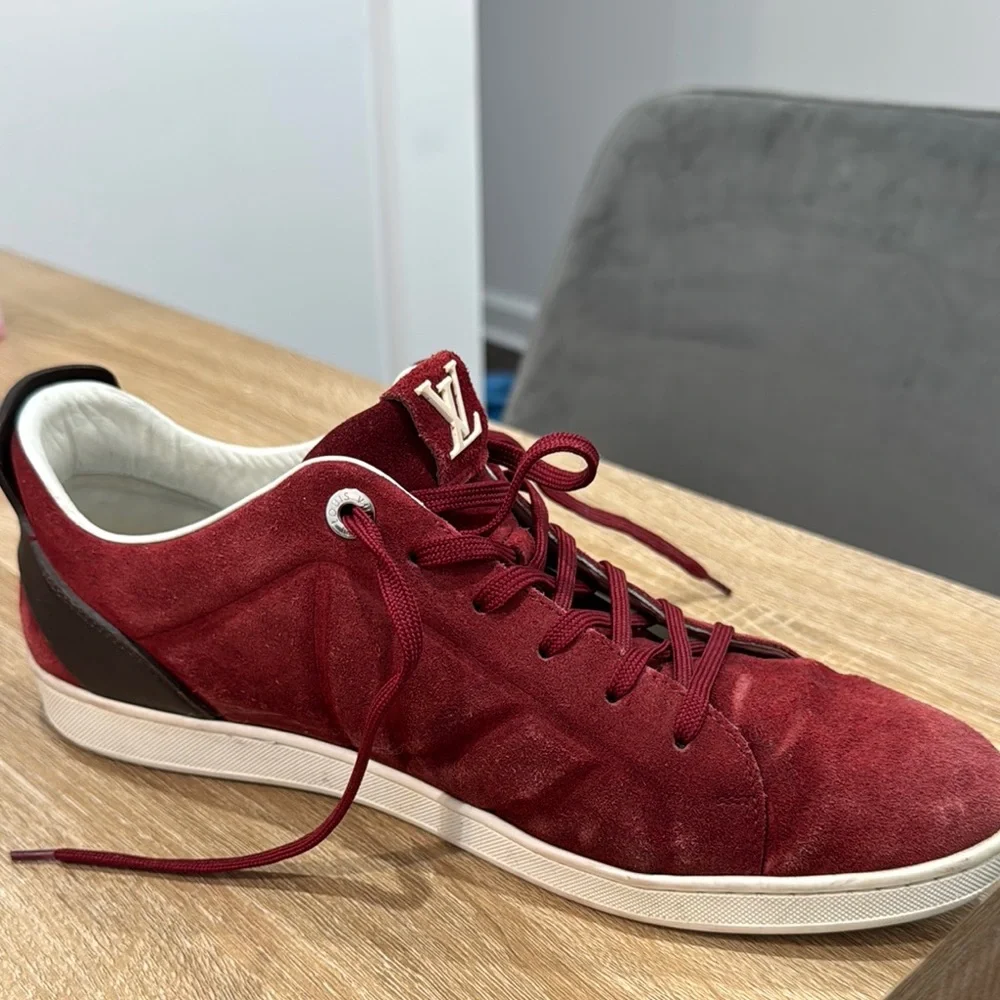 Louis Vuitton Red Sneakers Suede Low-Top - Picture 2 of 10